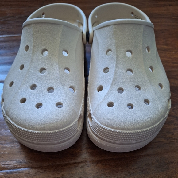 Platform Crocs - Picture 3 of 7